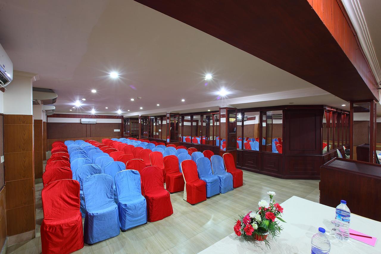 Trichur Towers Thrissur Exterior photo