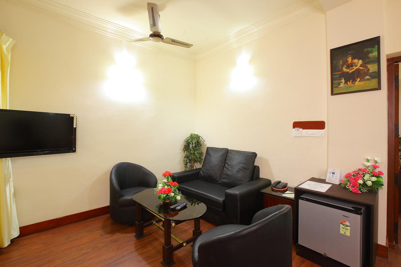 Trichur Towers Thrissur Exterior photo
