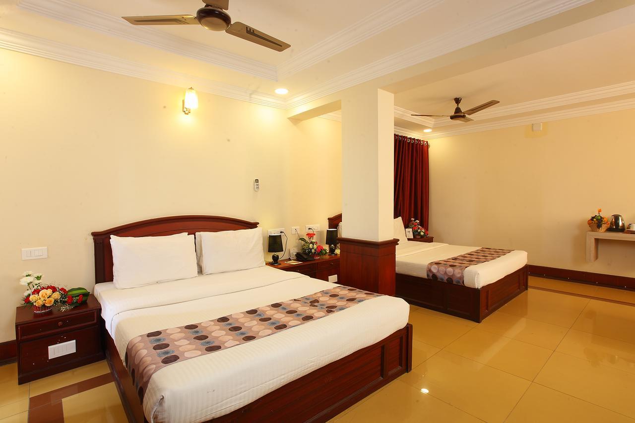 Trichur Towers Thrissur Exterior photo