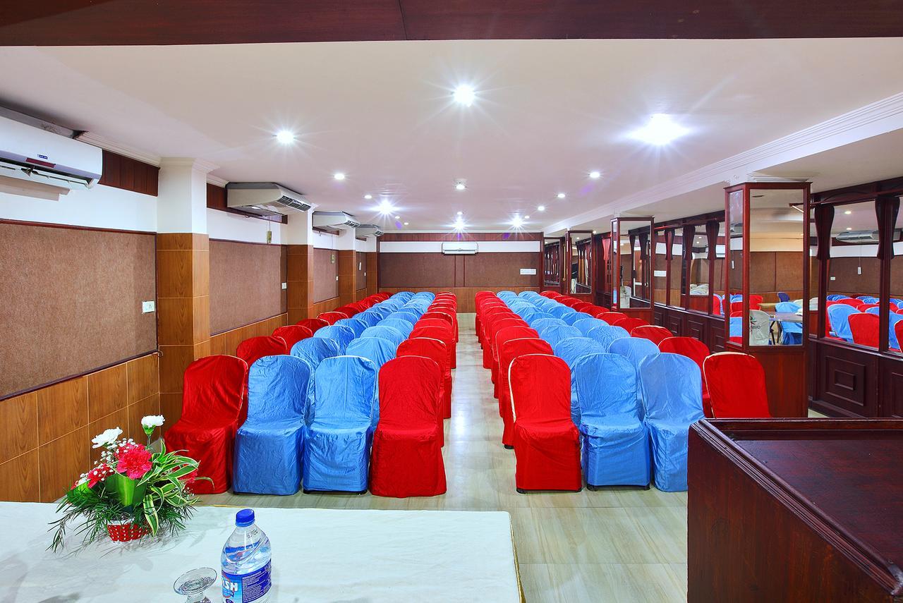 Trichur Towers Thrissur Exterior photo