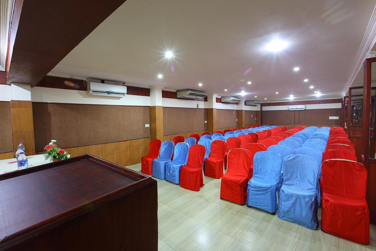 Trichur Towers Thrissur Exterior photo